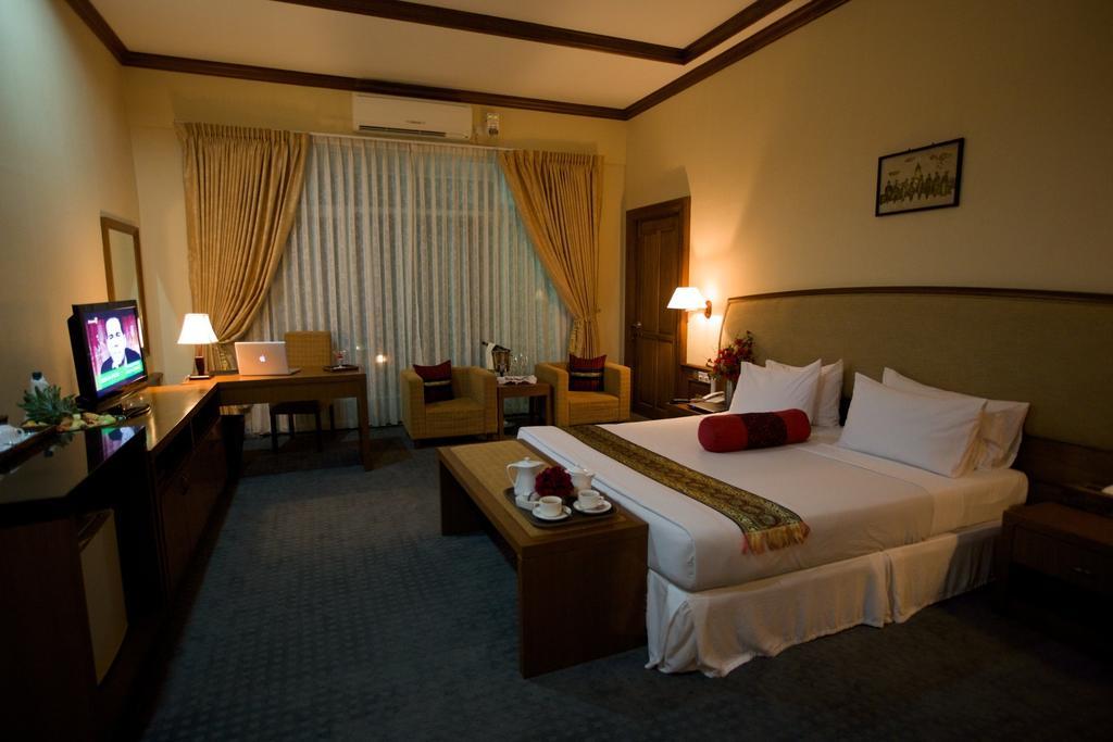 Junction Hotel Nay Pyi Taw Naypyidaw Exterior foto